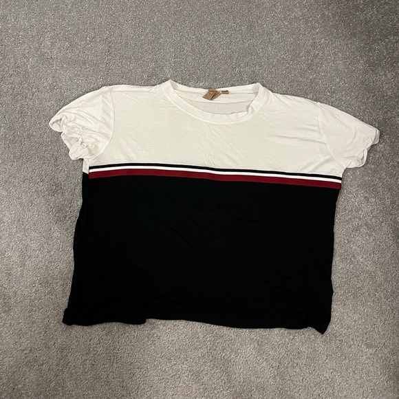 Soft Tee - Picture 1 of 2